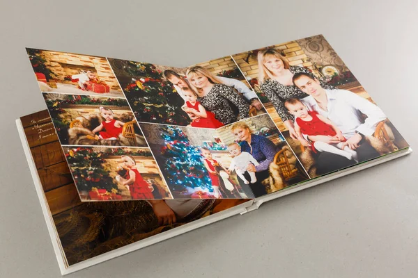 Álbum con fotos de viajes y época, libro de fotos — Foto de Stock