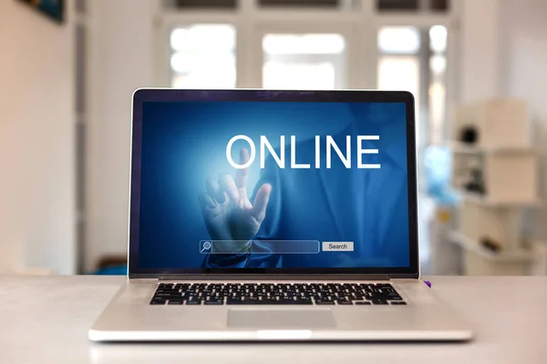Online Laptop Serviço Cliente Online — Fotografia de Stock