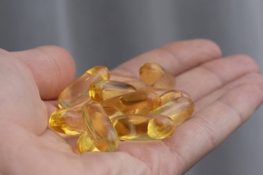D vitamini içerir Omega 3 sağlıklı beslenme konsepti