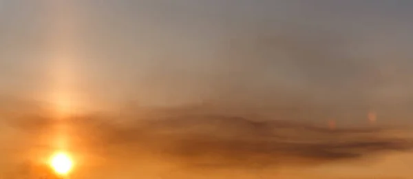 Bunt bewölkter Himmel bei Sonnenuntergang. Farbverlauf. Himmel Textur, abstrakte Natur Hintergrund — Stockfoto