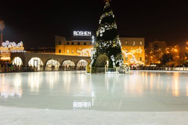 Kyiv, Roshen, Kyiv, UKRAINE 'da buz patencileri eğleniyor - 08 Aralık 2019