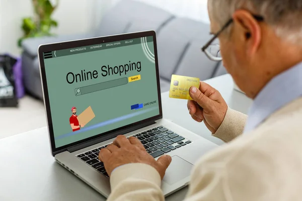 Empresario usando el ordenador portátil con la aplicación de compras en línea en una pantalla — Foto de Stock