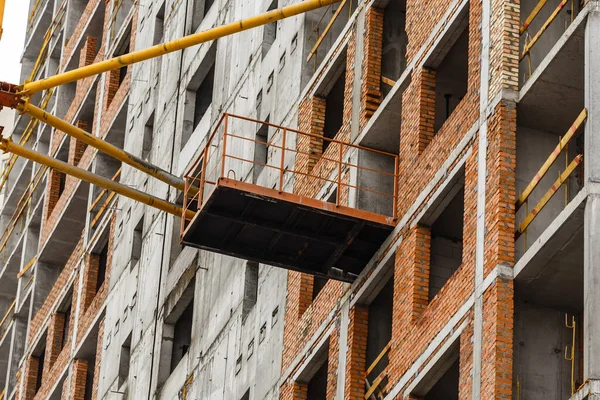 Grand chantier Un grand chantier de construction avec grues — Photo