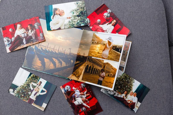 Álbum de fotos y vacaciones familiares guirnalda de Navidad — Foto de Stock