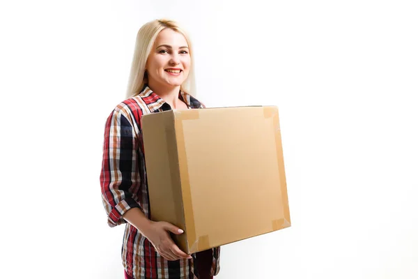 Umzug, Umzugsbüro, Box. Frau mit Schachtel — Stockfoto