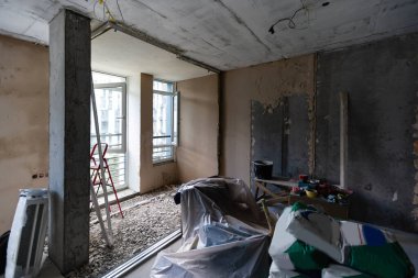 Ev yenileniyor, apartman yenileniyor.