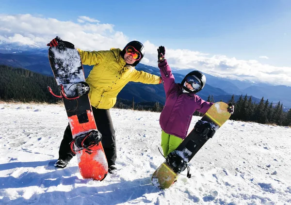 Snowboard lesson in winter resort — Stock Photo, Image