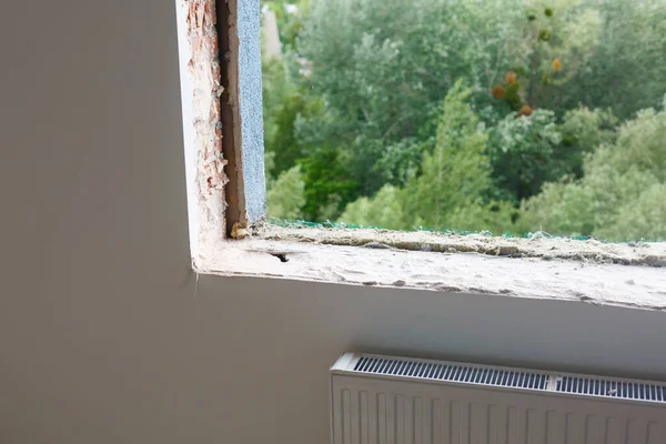 Acaba de instalar una nueva ventana sin espuma — Foto de Stock