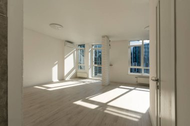 Küçük bir dairede yeni bir yenileme.