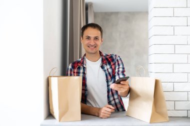 Paket servis elemanı. Paket servis için..