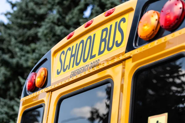 Iscrizione scuola bus, cartello scuolabus. — Foto Stock