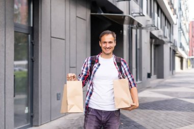 Paket servis elemanı. Paket servis için..