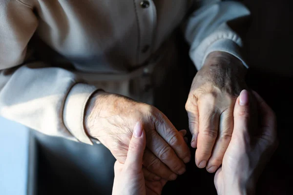 Aging process - very old senior woman hands wrinkled skin — Stock Photo, Image