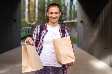 Paket servis elemanı. Paket servis için..