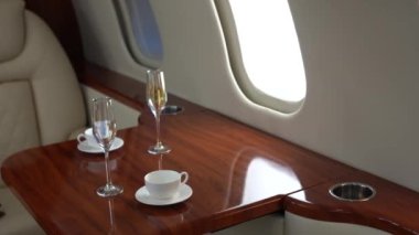 VIP taşıma, özel jet masası..