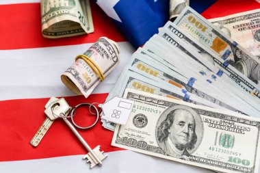 Çeşit çeşit banknotlarda Amerikan bayrağı, dolar