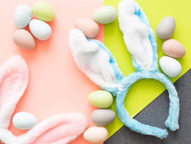 Arka planda izole edilmiş Paskalya tavşanı kulakları