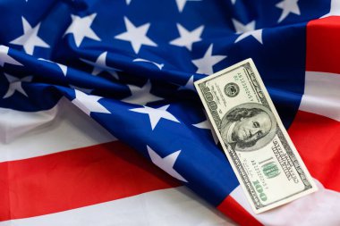 Amerikan bayrağının arka planında Amerikan bayrağı