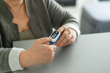 Nabız Oksimetre, Kan Oksijen Doygunluk İzleyici