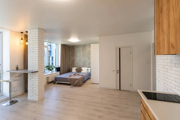 Luxus-Studio-Apartment mit Klappbett — Stockfoto