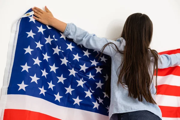 Aprender inglés Language Online Education Concept, niñita y bandera americana —  Fotos de Stock