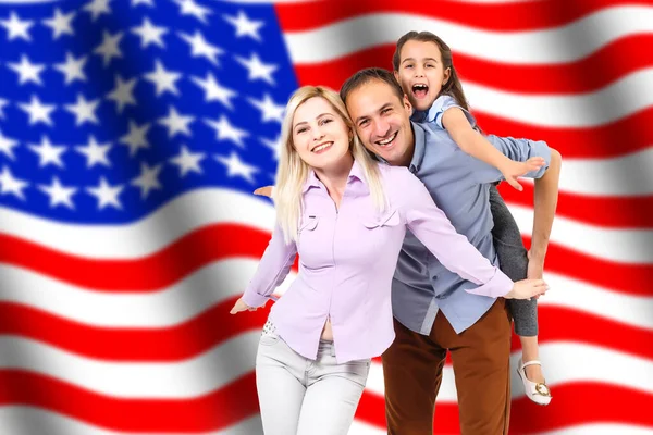 Family Posing With American Flag, usa flag — Stock Photo, Image