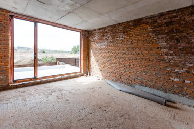 Bitirmeden oda. Yeni evde yeni bir proje. Ofis inşaatı ve kiralama.