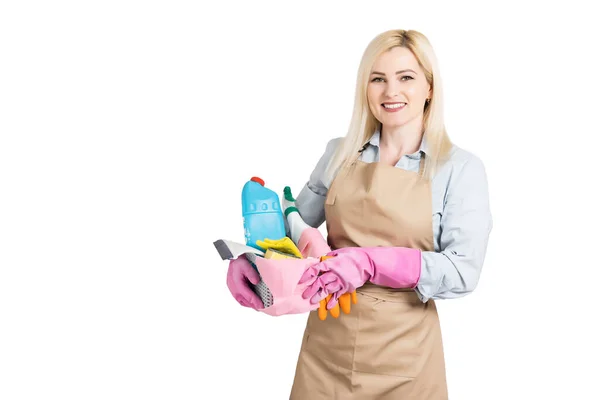 Junge Hausfrau mit Putzmitteln, isoliert auf weißem Hintergrund — Stockfoto