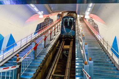 dağlarda tren füniküleri