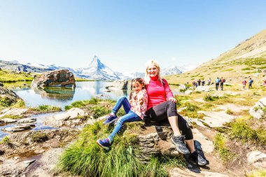 Aile gezisi, anne-kız kampı.