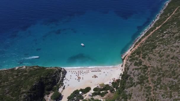 Gjipe Beach, знаменитый пляж в Албании — стоковое видео