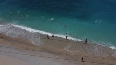 Arnavutluk 'un Cipe plajı manzarası