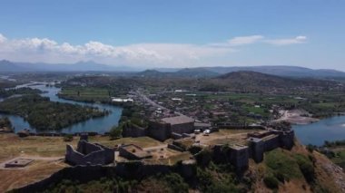 Arnavutluk 'un Shkoder kentinin hava görüntüleri