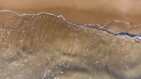 Soft wave of the sea on the sandy beach — Stock Photo, Image