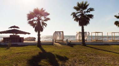 Arnavutluk 'ta tatil için güzel bir plaj. Adriyatik Denizi.