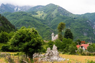 Arnavutluk 'un Thethi Ulusal Parkı
