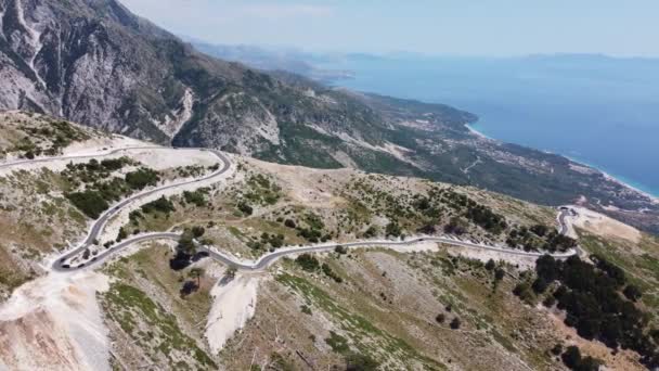 Jalan di pegunungan albania. — Stok Video