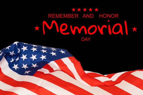 Happy Memorial Day. Amerikanische Flaggen mit dem Text REMEMBER Honor vor einem Tafelhintergrund. — Stockfoto