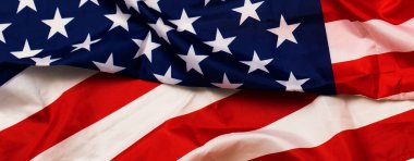 Ulusal Amerikan bayrağını dalgalandırın..