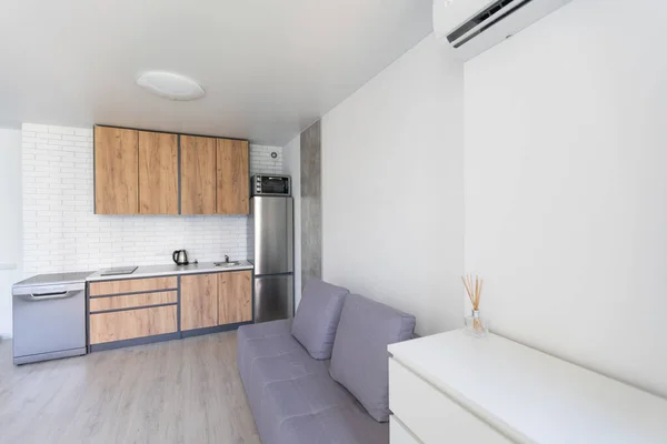 Dapur dan ruang tamu apartemen apartemen — Stok Foto