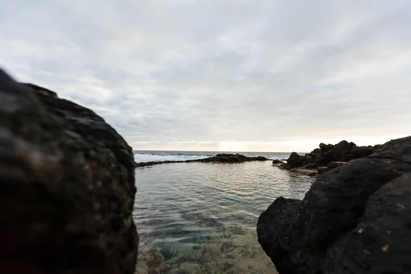 Na břehu Atlantského oceánu na ostrově Tenerife — Stock fotografie