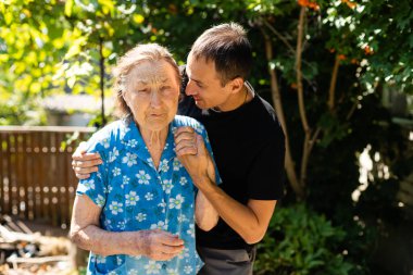 Yaşlı kadın portresi. Closeup görünümü