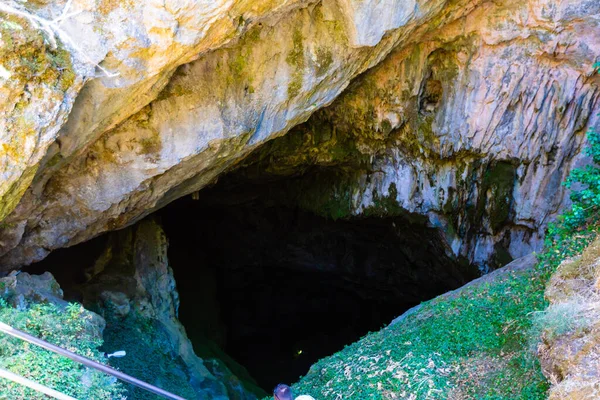 Dikteo печера Андро також відомий як місце народження Зевса в Крит, Греція. — стокове фото