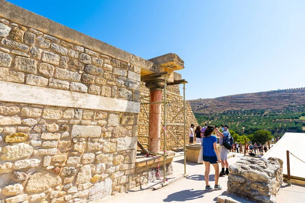 Bovenaanzicht van ruïnes van het Knossos Paleis op Kreta, Heraklion, Griekenland — Stockfoto