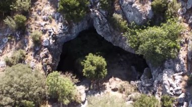 Yunanistan 'ın Girit kentindeki Zeus mağarasının girişi