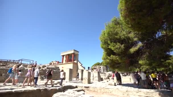 CRETE, GREKLAND - 24.08.2021: Minoiska civilisationspalatset Knossos på ön Kreta Grekland — Stockvideo