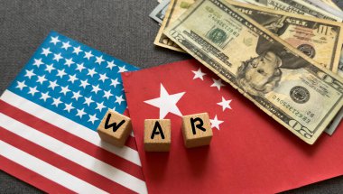 Çin Birleşik Devletleri Çin bayrağını çekti. Birleşik Devletler ticaret savaşı. Yüksek kalite fotoğraf