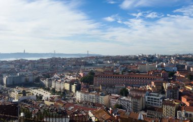 Portekiz 'in başkenti Lizbon' un panoramik manzarası. Yüksek kalite fotoğraf