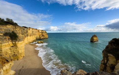 Lagoa do Pau plajı manzarası. Yüksek kalite fotoğraf