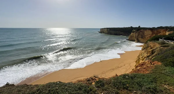 Portekiz Algarve Sahil Hattı Okyanus Kayalıkları. Yüksek kalite fotoğraf